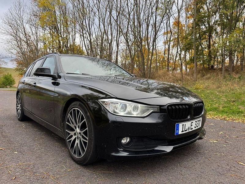 Gebraucht BMW 320 184 PS (135 kW) 2015 Schwarz Kombi