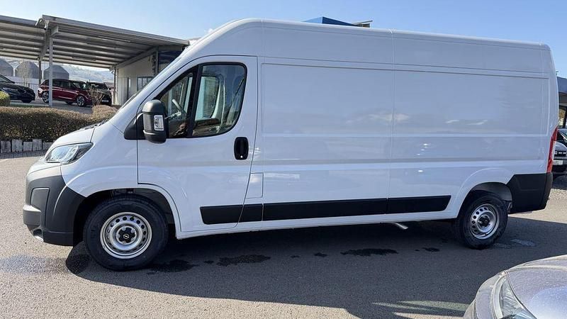 Neu Opel Movano 140 PS (102 kW) 2025 Weiß Van
