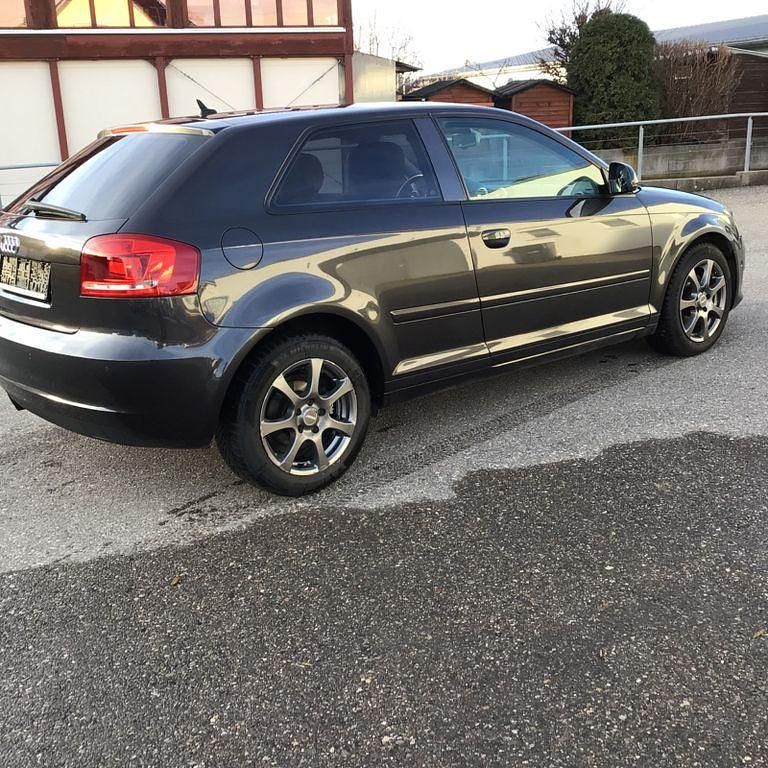 Gebraucht Audi A3 Ambition 140 PS (102 kW) 2009 Grau Limousine