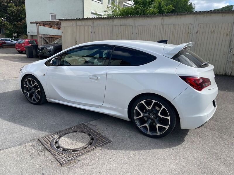 Weiß Gebraucht 2016 Opel Astra OPC Limousine | 17.990 € (Fairer Preis) - Bild 1/4