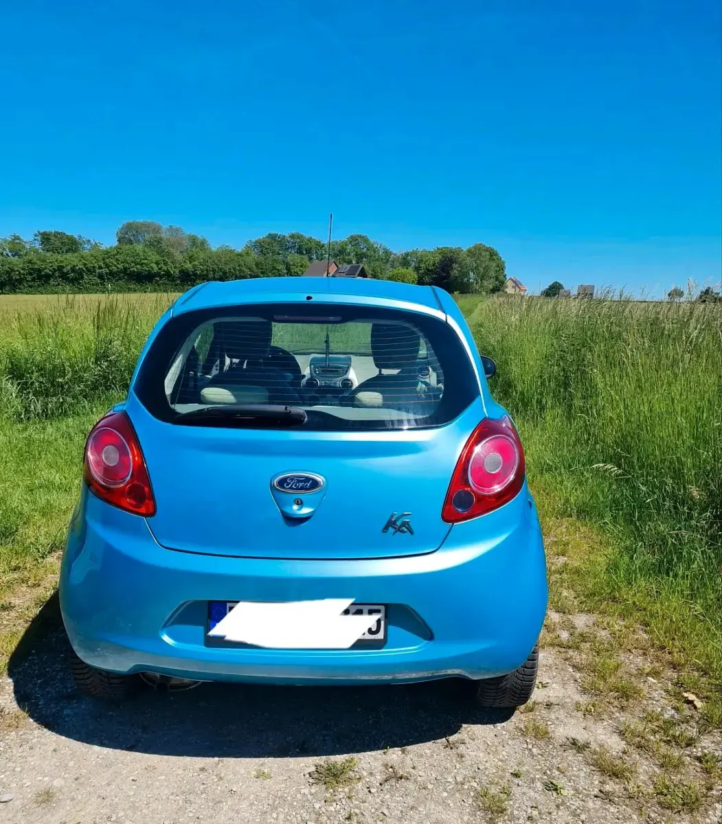 Gebraucht Ford Ka Titanium 69 PS (50 kW) 2010 Blau Kleinwagen