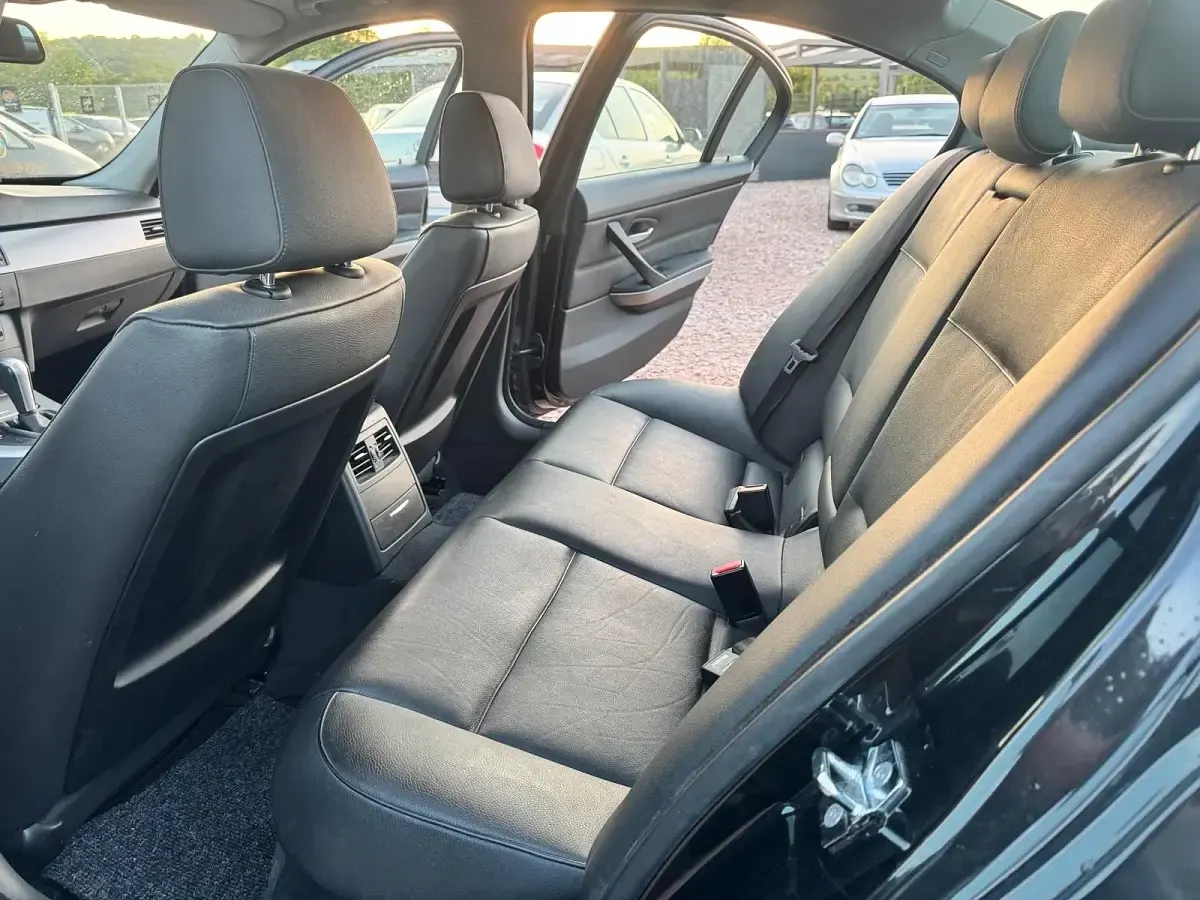 Gebraucht BMW 320 150 PS (110 kW) 2005 Schwarz Limousine
