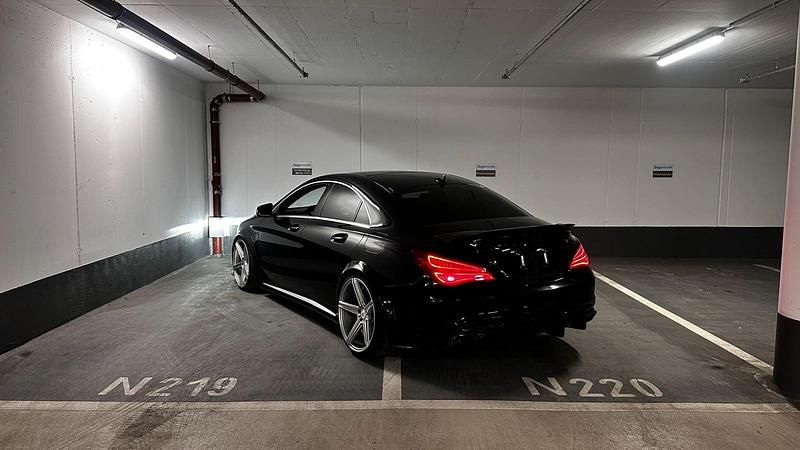 Gebraucht Mercedes CLA45 AMG 381 PS (280 kW) 2017 Schwarz Limousine