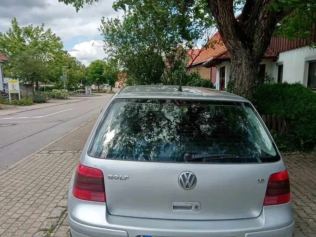 Gebraucht VW Golf IV 105 PS (77 kW) 2004 Silber Limousine