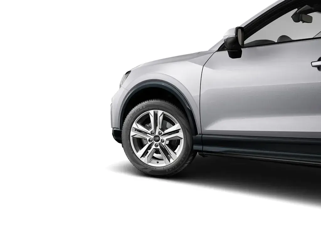Gebraucht Audi Q2 Advanced Plus 116 PS (85 kW) 2025 Florettsilber metallic (metallic) SUV