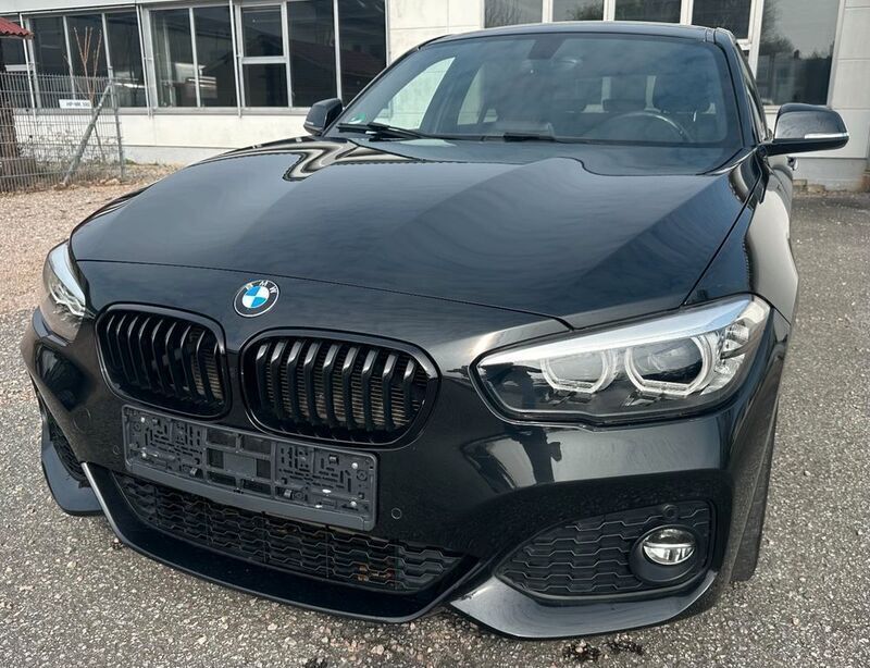 Schwarz Gebraucht 2018 BMW 118 M Sport Kleinwagen | 15.200 € (Guter Preis) - Bild 1/4