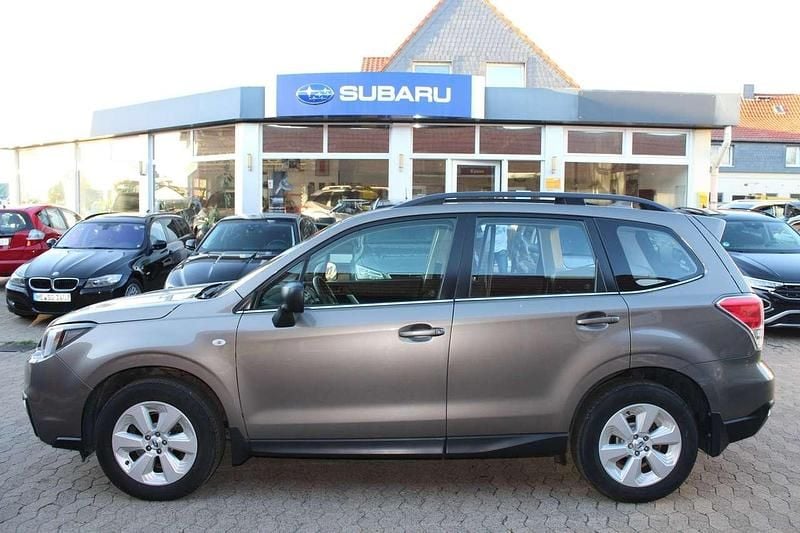Burnished bronze metallic Gebraucht 2017 Subaru Forester Active SUV | 15.490 € (Guter Preis) - Bild 1/4