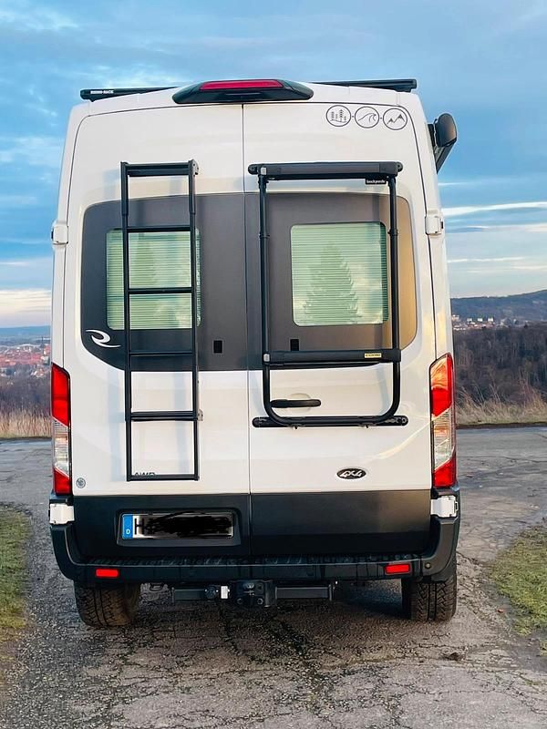 Gebraucht Ford Transit 170 PS (125 kW) 2024 Weiß Van