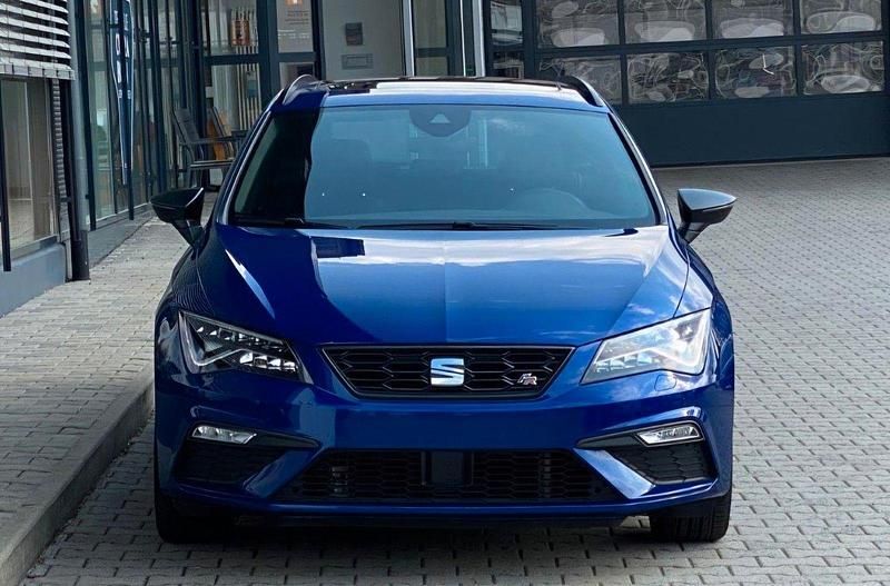 Blau Gebraucht 2020 Seat Leon FR Kombi | 21.999 € (Teuer) - Bild 1/4