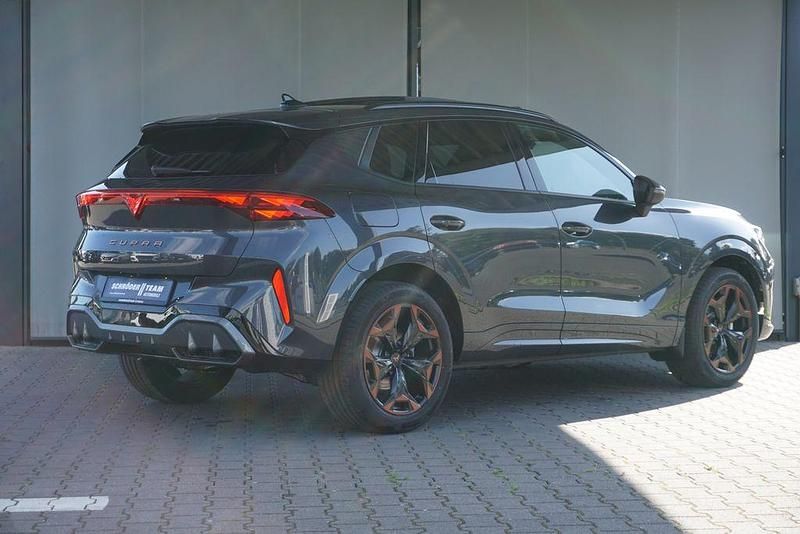 Neu Cupra Terramar 150 PS (110 kW) 2025 Grau SUV