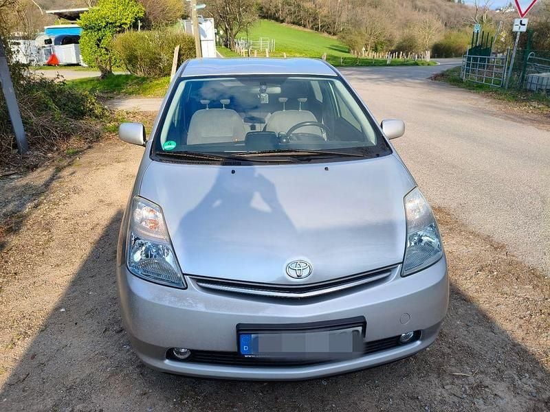 Gebraucht Toyota Prius Sol 111 PS (81 kW) 2006 Silber Kleinwagen