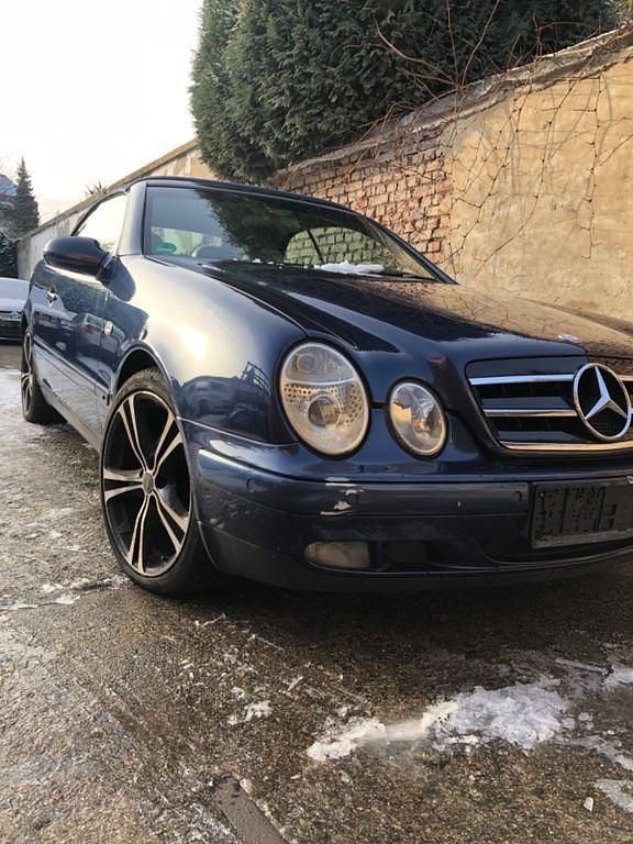 Blau Gebraucht 1999 Mercedes CLK230 Elegance Cabrio | 3.600 € (Fairer Preis) - Bild 1/4