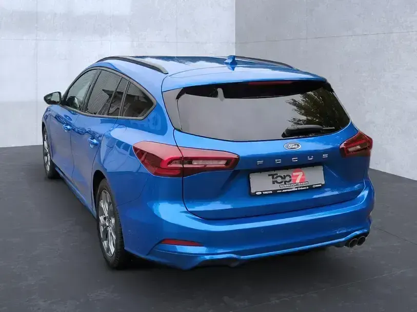Usado Ford Focus ST-Line 120 CV (88 kW) 2023 Azul Familiar