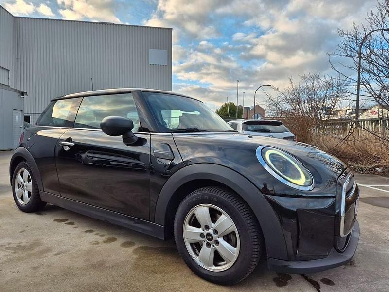 Używany Mini Cooper 136 KM (100 kW) 2022 Czarny Hatchback