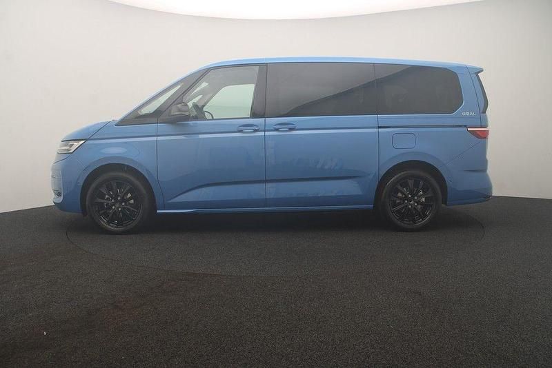 Neu VW Multivan Goal 150 PS (110 kW) 2026 Medium blue metallic Van