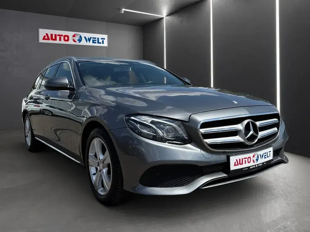 Gebraucht Mercedes E220 194 PS (142 kW) 2017 Grau Kombi