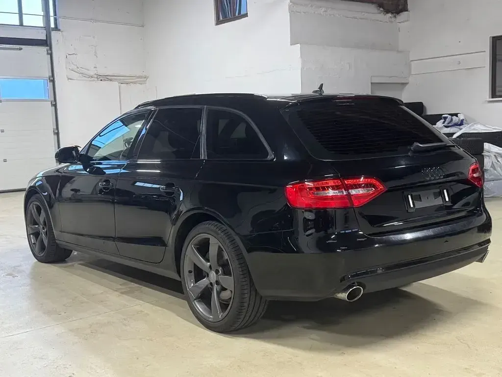 Gebraucht Audi A4 Ambiente 204 PS (150 kW) 2014 Schwarz Kombi