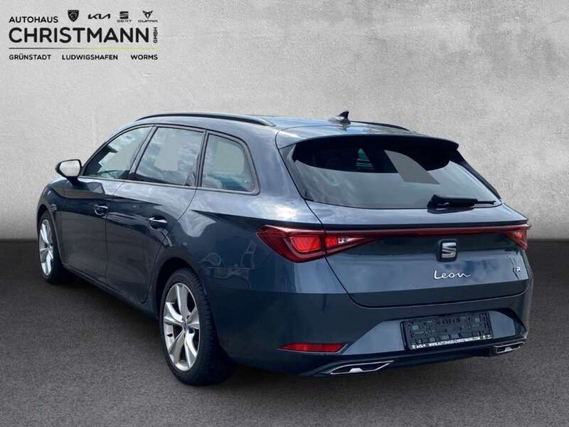 Gebraucht Seat Leon FR 150 PS (110 kW) 2024 Magnetic grau Kombi