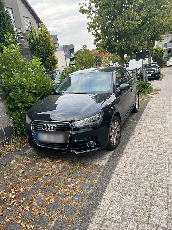 Schwarz Gebraucht 2012 Audi A1 Sportback Kleinwagen | 5.900 € (Fairer Preis) - Bild 1/4