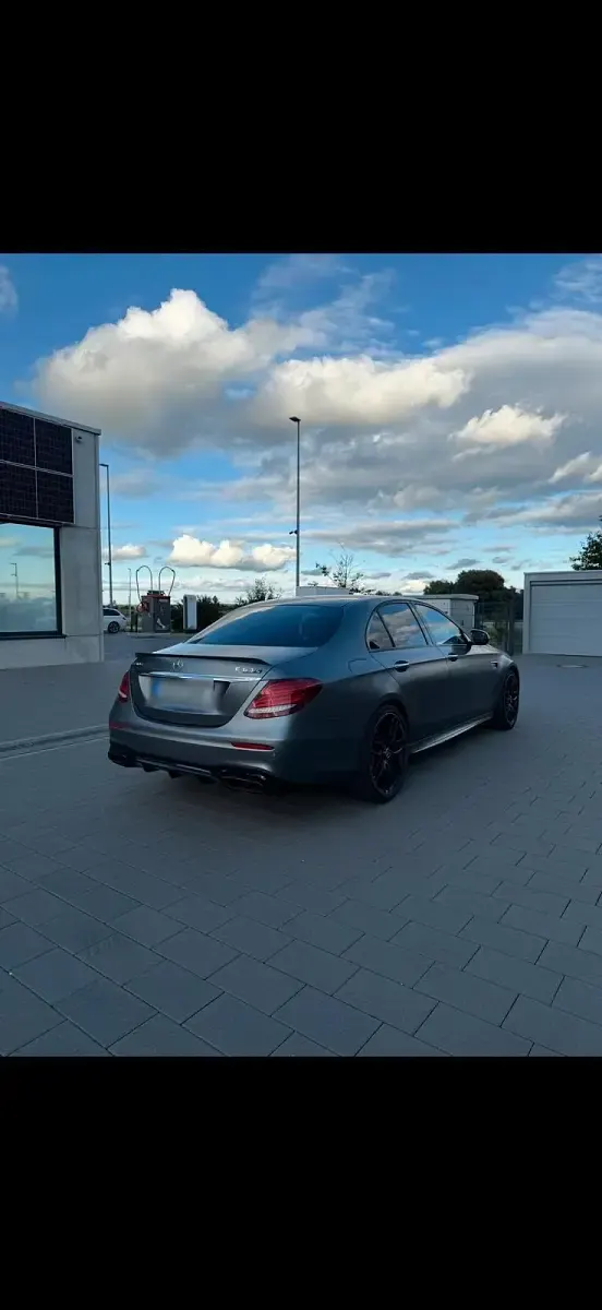 Gebraucht Mercedes E63S AMG AMG 612 PS (450 kW) 2019 Limousine