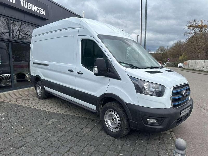 Gebraucht Ford Transit 135 kW (184 PS) 2022 Frostweiß Van / Kleinbus