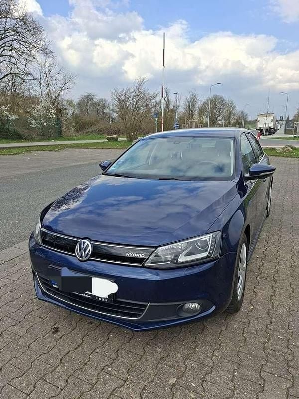 Gebraucht VW Jetta Comfortline 150 PS (110 kW) 2014 Limousine