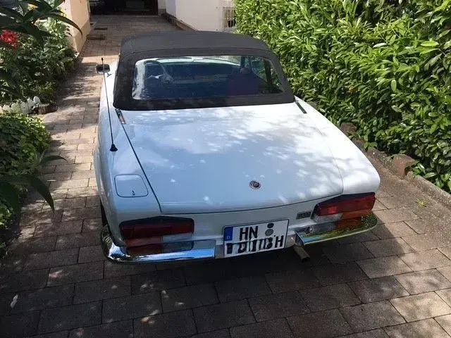 Gebraucht Fiat 124 Spider 105 PS (77 kW) 1982 Weiß Cabrio