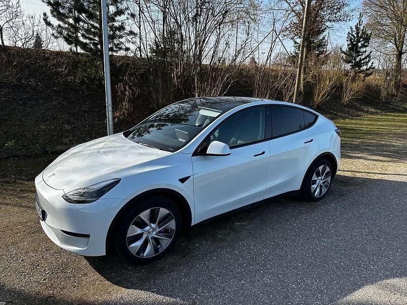 Gebraucht Tesla Model Y Long Range AWD 378 kW (514 PS) 2023 Weiß SUV