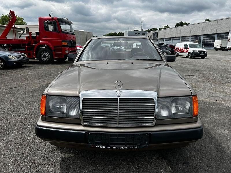 Gebraucht Mercedes 230 185 PS (136 kW) 1989 Coupé