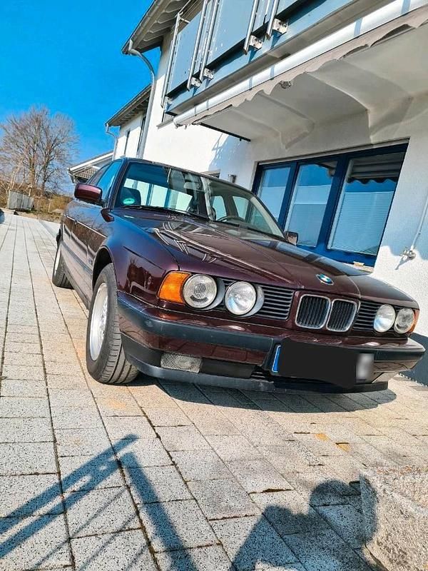 Gebraucht BMW 525 192 PS (141 kW) 1992 Violet Limousine