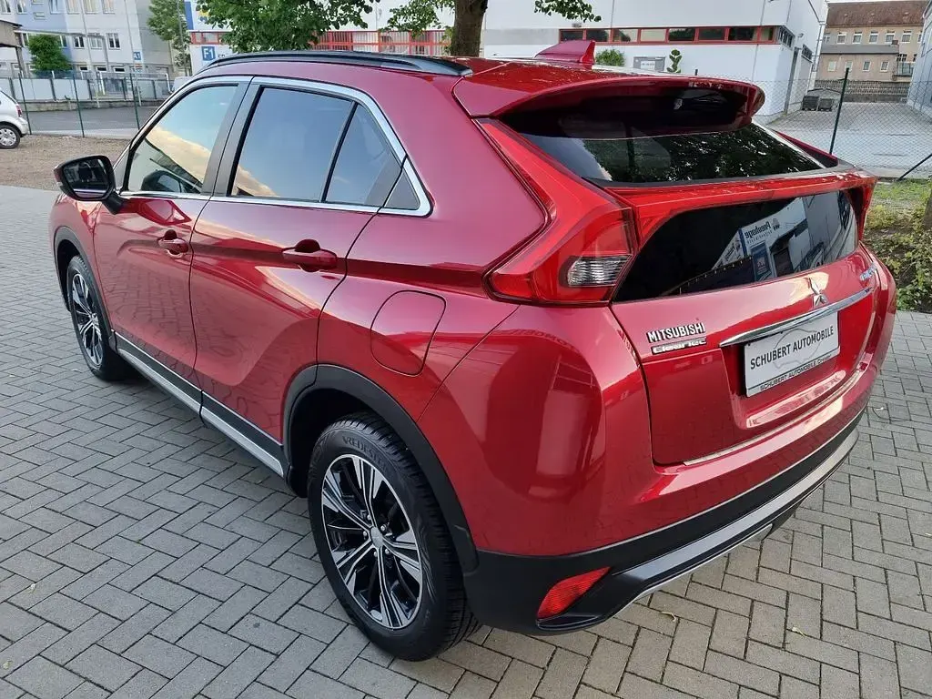 Gebraucht Mitsubishi Eclipse Cross Active 163 PS (119 kW) 2019 Rot SUV