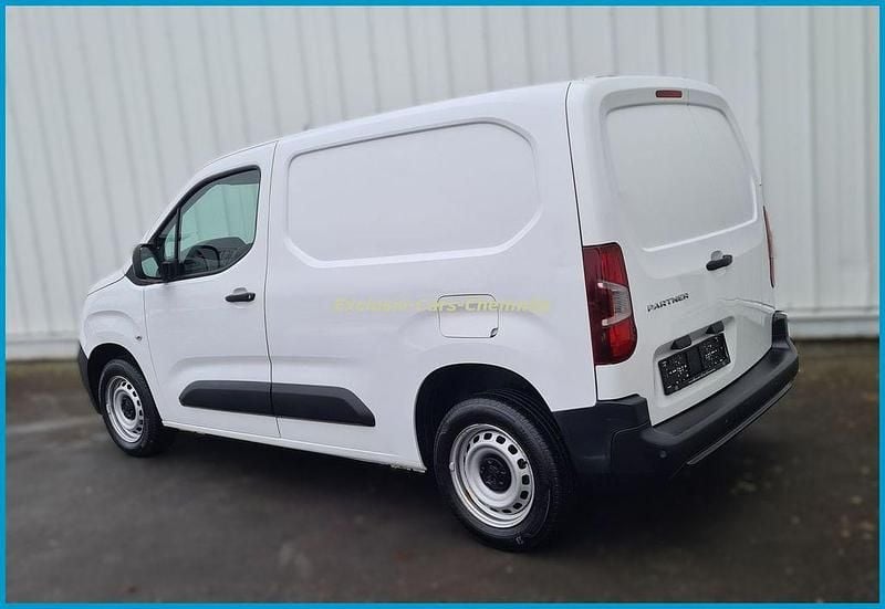 Gebraucht Peugeot Partner Premium 102 PS (75 kW) 2020 Banquise Van / Kleinbus