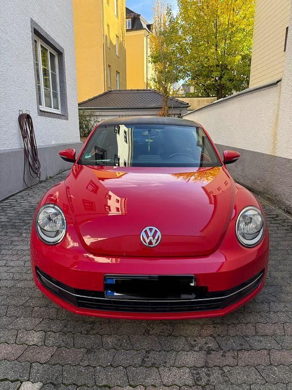 Gebraucht VW Beetle 105 PS (77 kW) 2012 Rot Kleinwagen