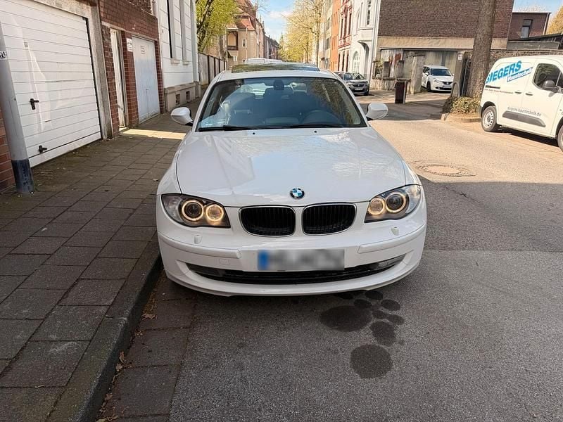 Gebraucht BMW 118 143 PS (105 kW) 2010 Weiß Kleinwagen