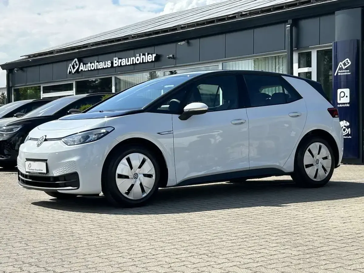 Gebraucht VW ID.3 Pro Performance 150 kW (204 PS) 2022 Gletscherweiß Kleinwagen