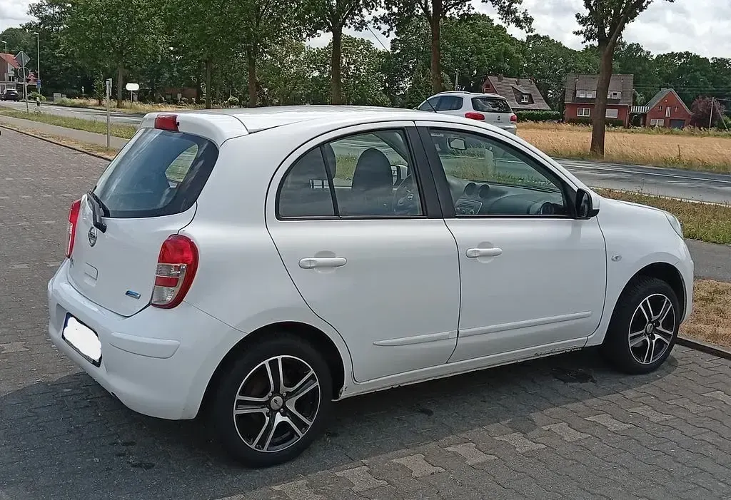 Gebraucht Nissan Micra 80 PS (58 kW) 2011 Weiß Kleinwagen
