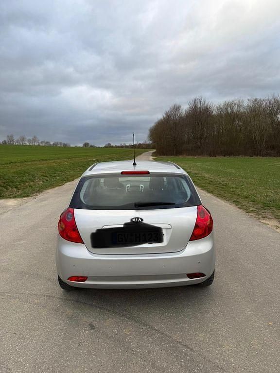 Gebraucht Kia Ceed EX 126 PS (92 kW) 2007 Grau Kleinwagen