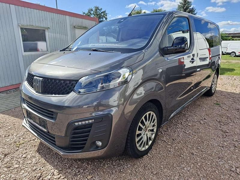 Platingrau Gebraucht 2022 Fiat Scudo Van / Kleinbus | 26.990 € (Guter Preis) - Bild 1/4