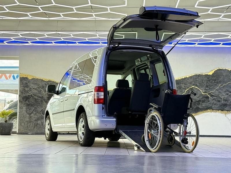 Gebraucht VW Caddy 105 PS (77 kW) 2009 Silber Van / Kleinbus