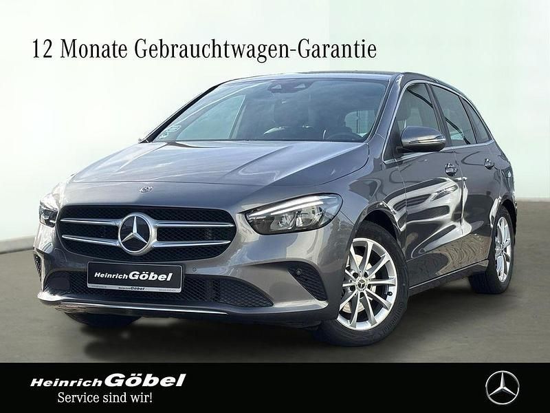 Lack mountaingrau Gebraucht 2019 Mercedes B200 Progressive Van / Kleinbus | 23.900 € (Etwas zu teuer) - Bild 1/4