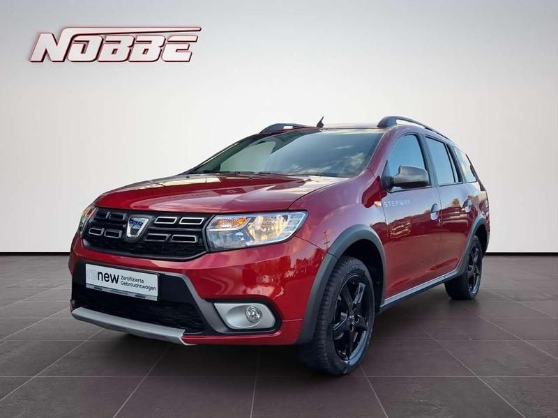 Kalaharirot metallic Gebraucht 2020 Dacia Logan MCV Stepway Kombi | 12.980 € - Bild 1/4