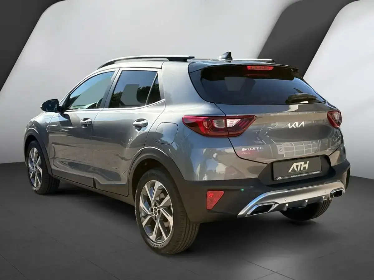 Neu Kia Stonic GT-Line 101 PS (74 kW) 2026 Grau SUV