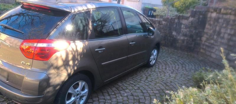 Gebraucht Citroën C4 Picasso 120 PS (88 kW) 2009 Braun Van / Kleinbus