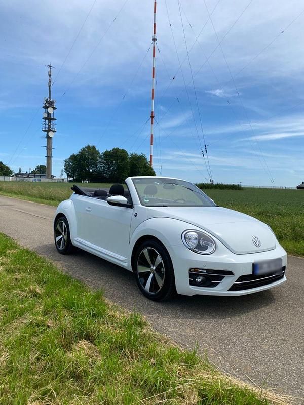 Gebraucht VW Beetle Sound 105 PS (77 kW) 2018 Weiß Kleinwagen