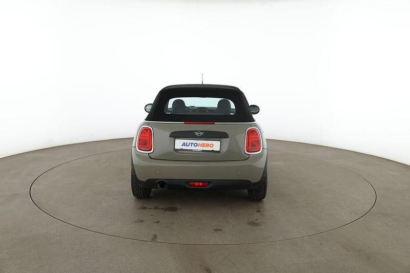 Usata Mini ONE 102 CV (75 kW) 2018 Grigio Utilitaria