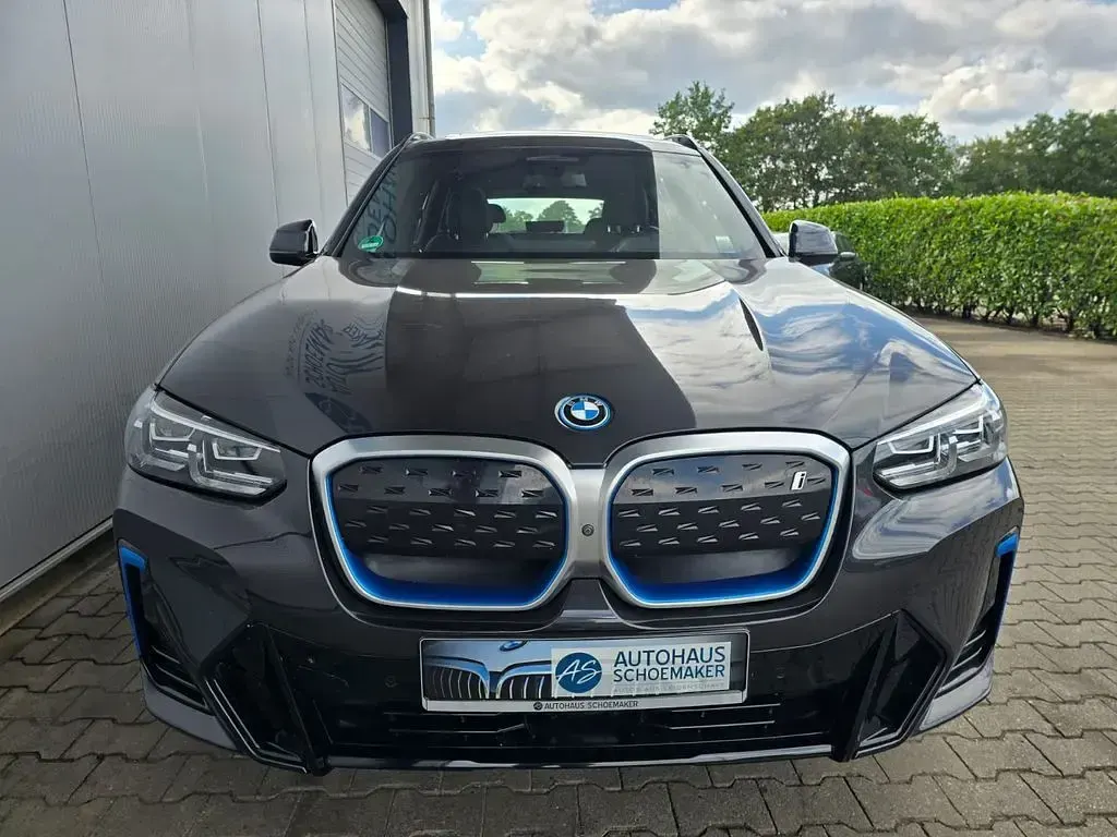 Gebraucht BMW iX3 Impressive 210 kW (286 PS) 2023 Grau SUV