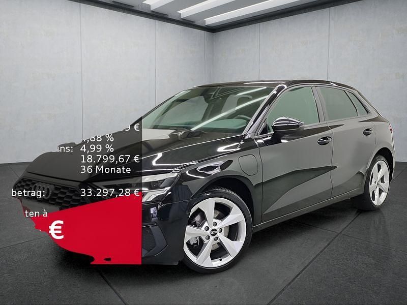 Gebraucht Audi A3 Sportback e-tron 204 PS (150 kW) 2024 Schwarz Kleinwagen