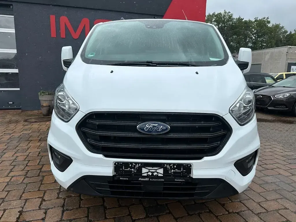 Gebraucht Ford Transit Trend 105 PS (77 kW) 2023 Weiß Van / Kleinbus