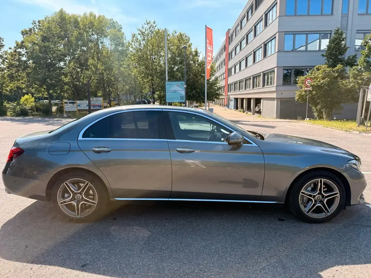 Gebraucht Mercedes E350 258 PS (189 kW) 2018 Silber Limousine