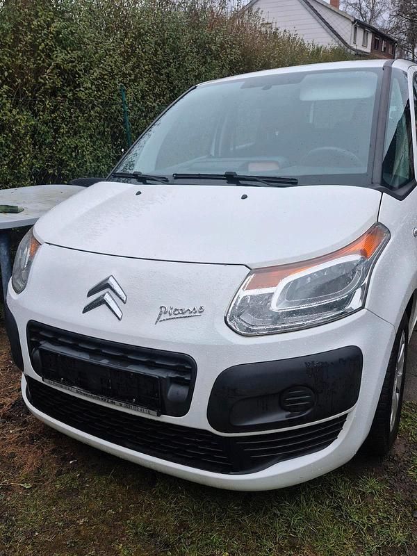 Andere farben Gebraucht 2009 Citroën C3 Limousine | 1.900 € (Fairer Preis) - Bild 1/4